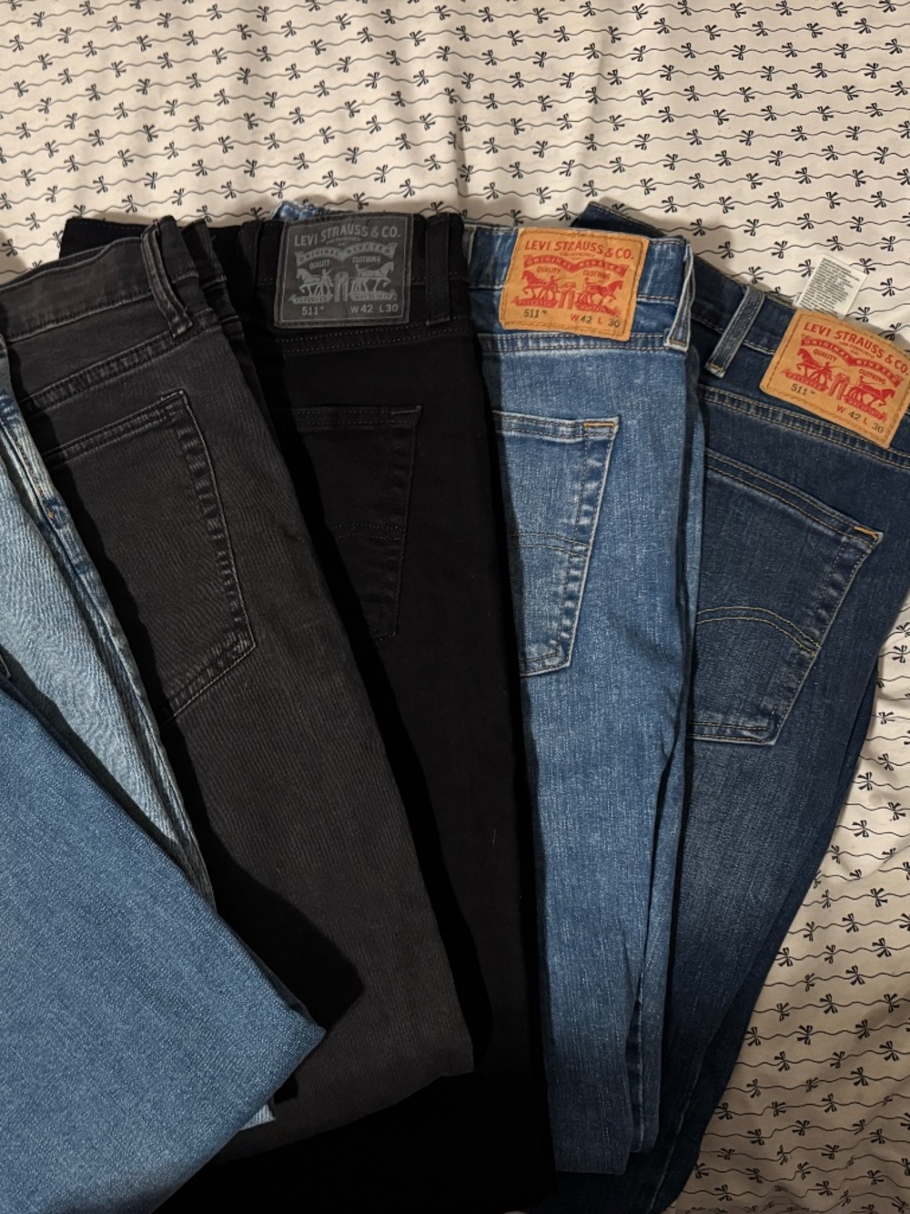 Men’s Levi’s, GAP, good fellow jeans